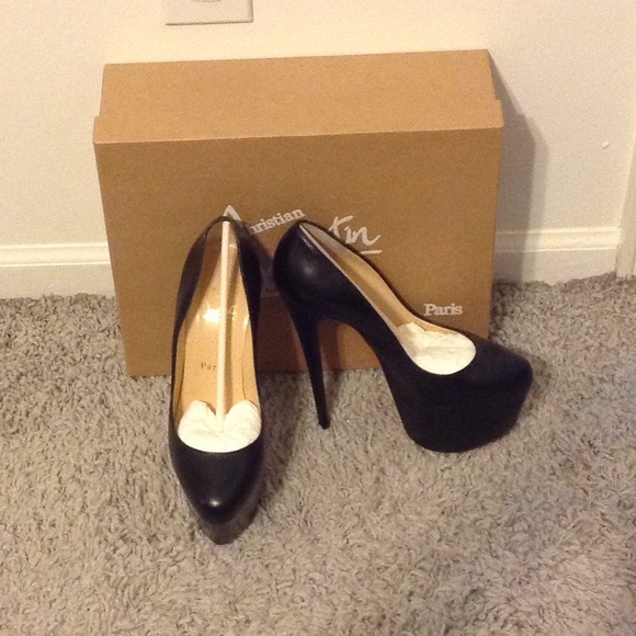 Christian Louboutin Victoria 160 - Picture 2 of 4